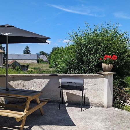 Logement A Brive Proche Centre-Ville Et Campagne - Climatisation, Wifi, Coin Exterieur Et Parking Prives المظهر الخارجي الصورة