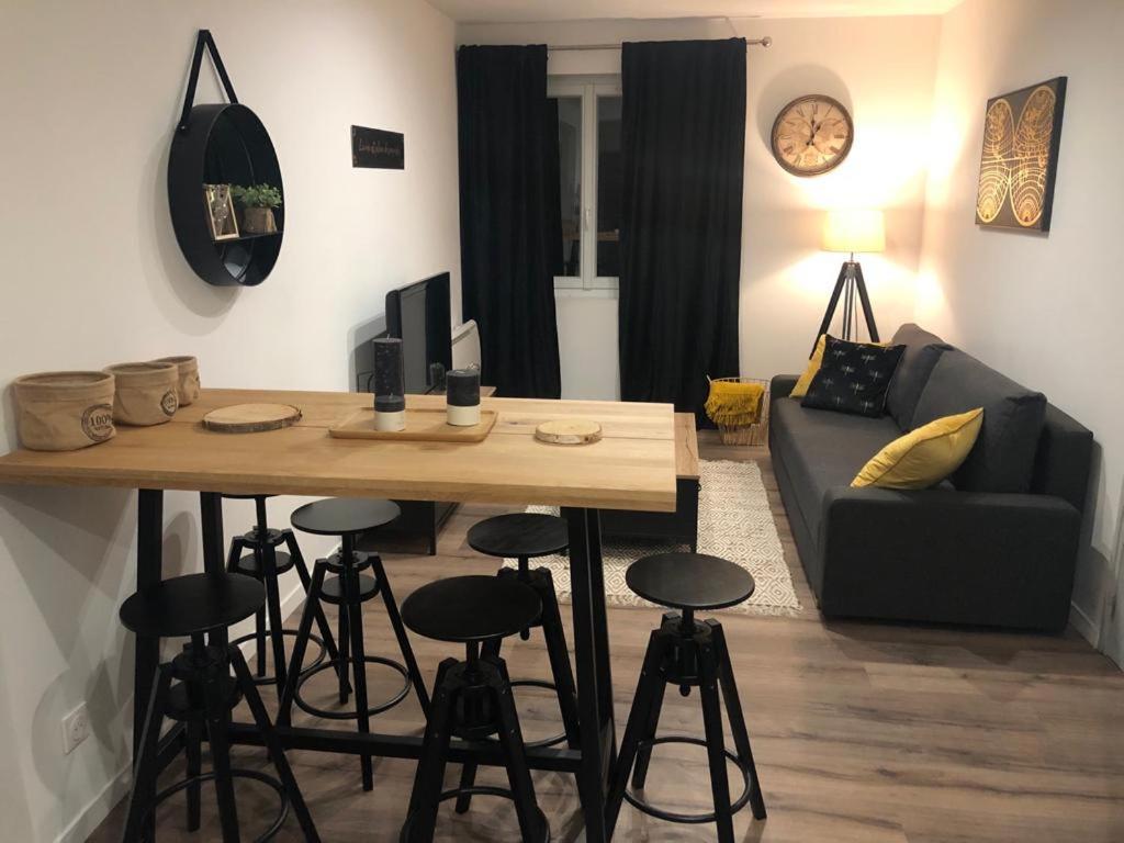 Logement A Brive Proche Centre-Ville Et Campagne - Climatisation, Wifi, Coin Exterieur Et Parking Prives المظهر الخارجي الصورة